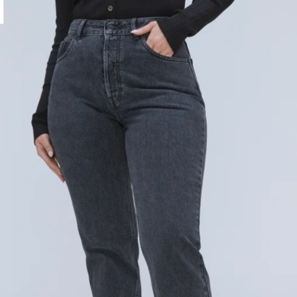 Everlane Curvy 90s Cheeky Jeans in Black, Size 33 Regular - Picture 1 of 6